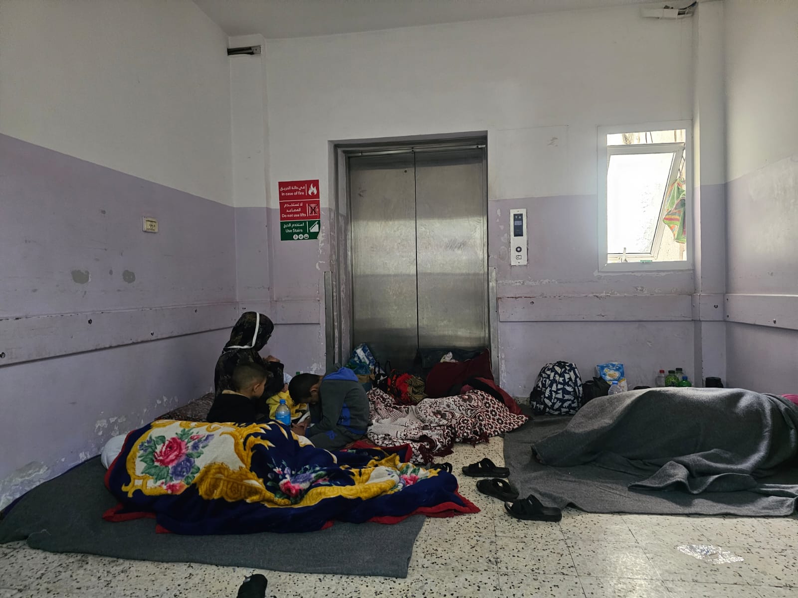 "ياسمين أبو ريدة".. حكايّة نزوح داخل أروقة المستشفى!